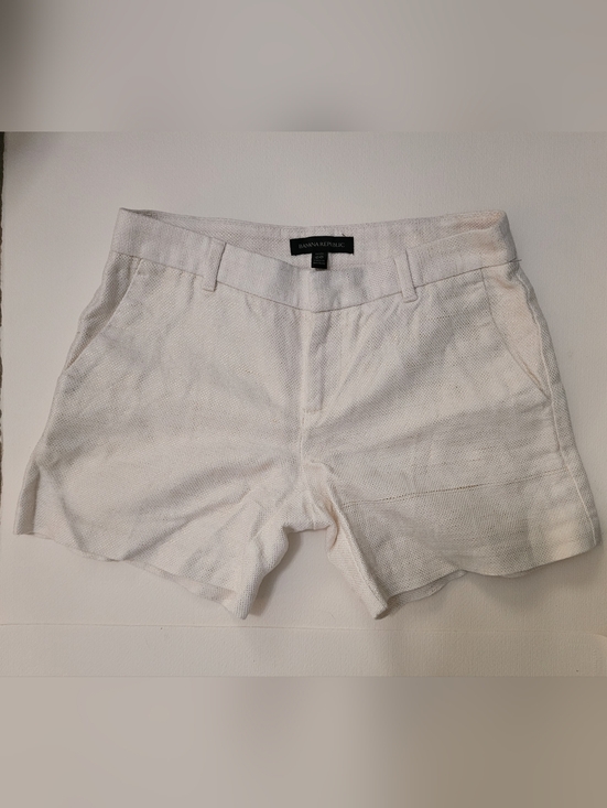 Banana Republic Pants - Banana Republic Cream Textured Cotton Blend Women's Shorts